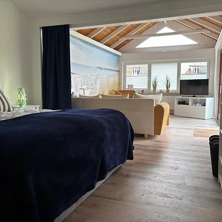 Am Deich Holiday home *